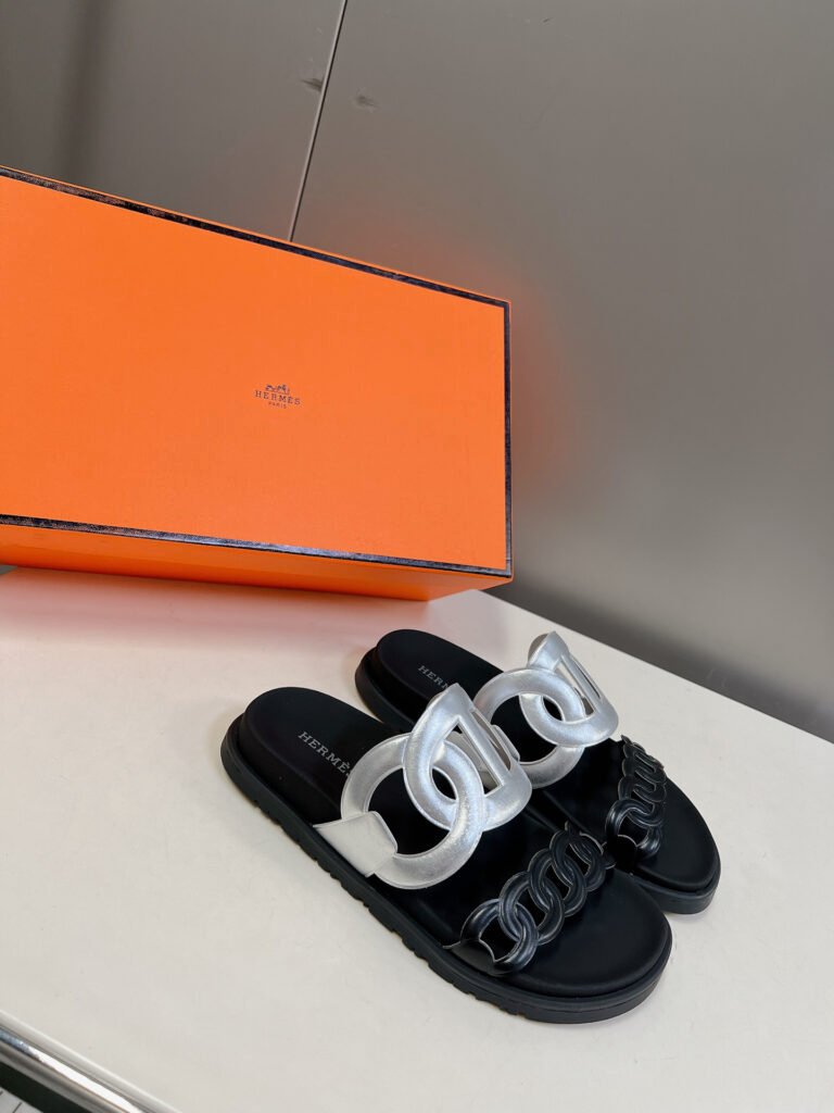 Hermès Unisex Slides detail 1