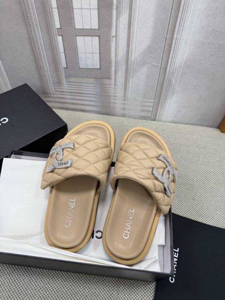 Chanel Women's Platform Sneakers detail image 1