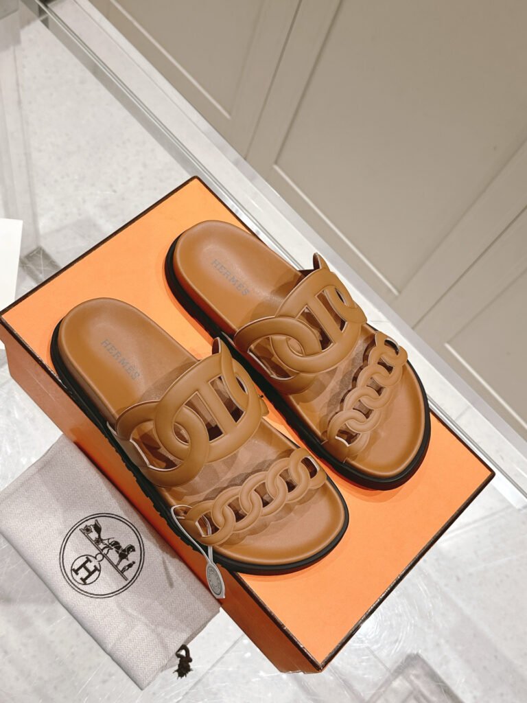 Hermès Unisex Slides detail 1