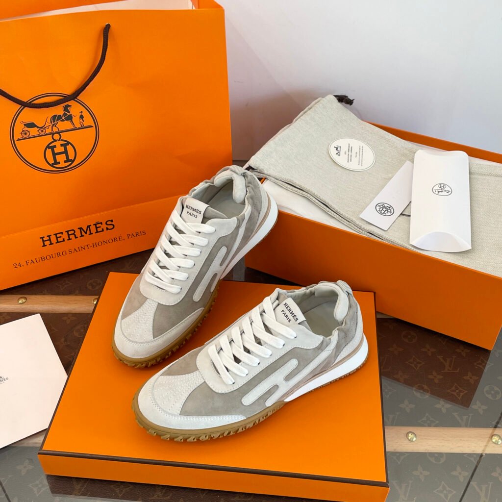 Hermès Unisex Sneakers detail 1
