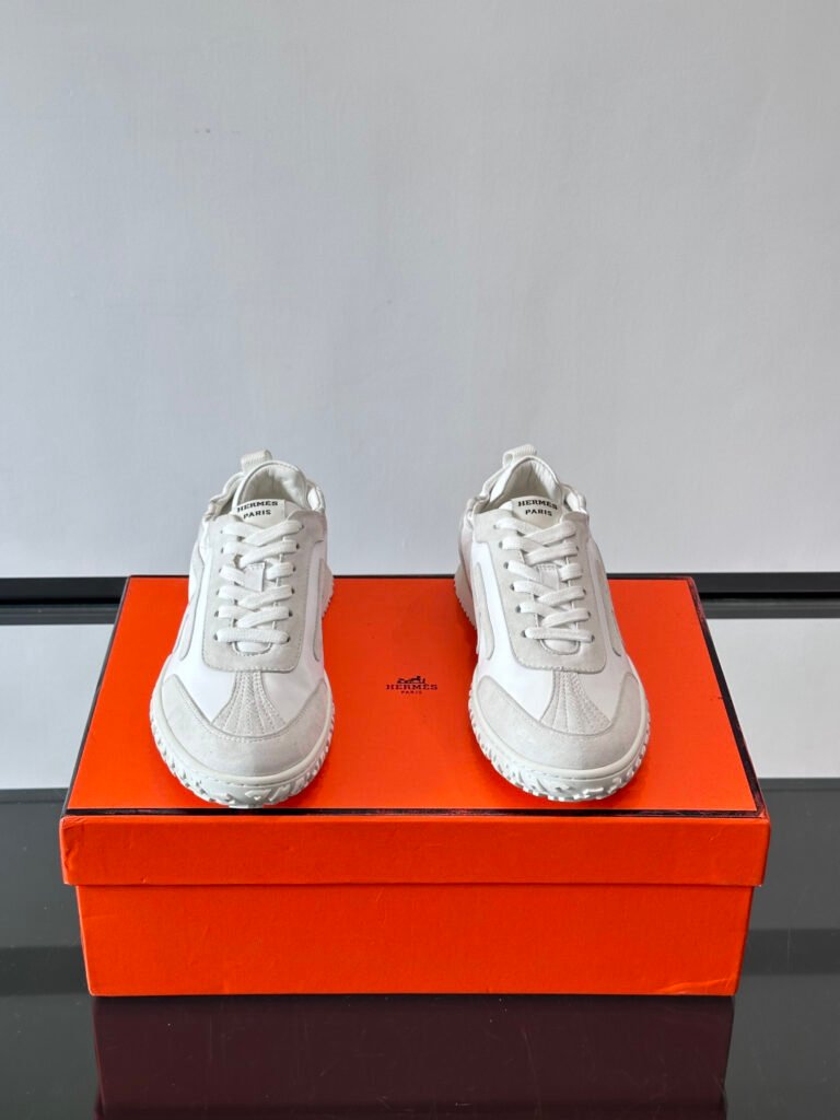 Hermès Unisex White Low-Top Sneakers detail 1