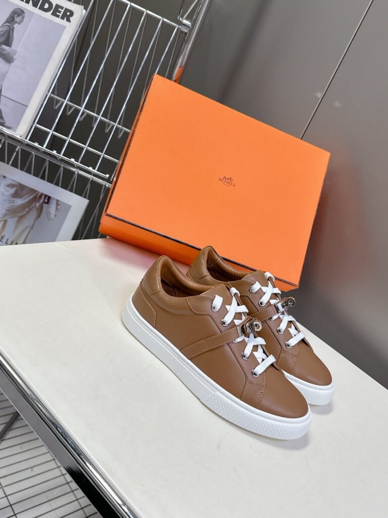 Hermès Unisex White Low-Top Sneakers detail 1