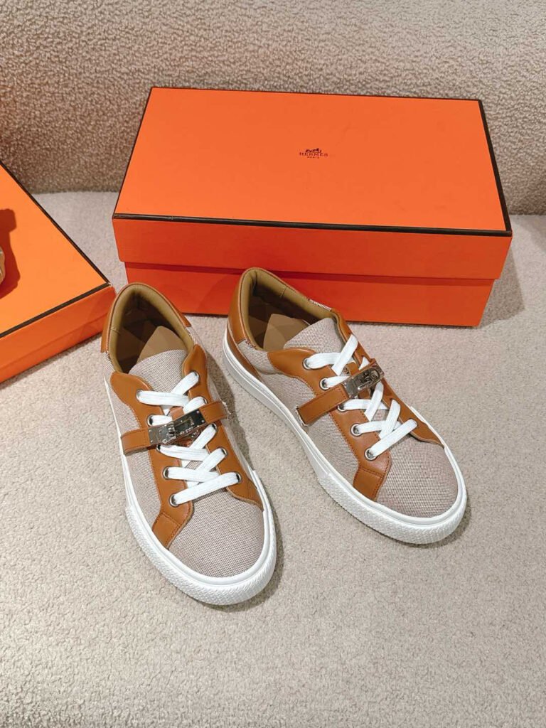 Hermès Unisex Loafers detail 1