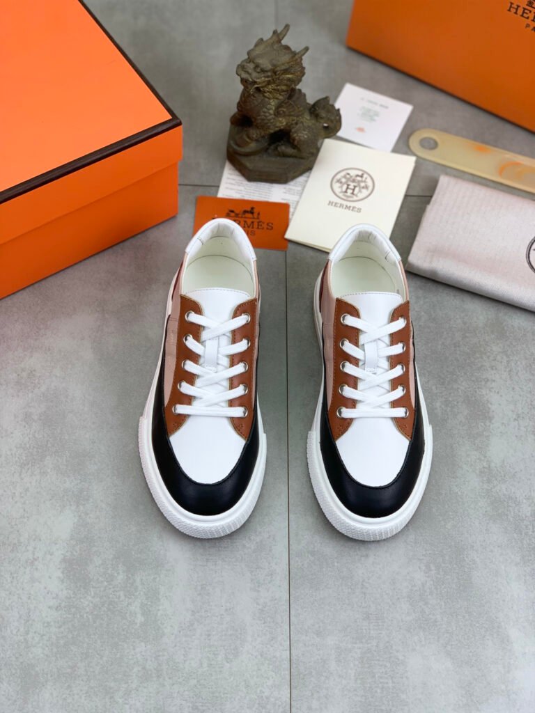 Hermès Unisex Loafers detail 1