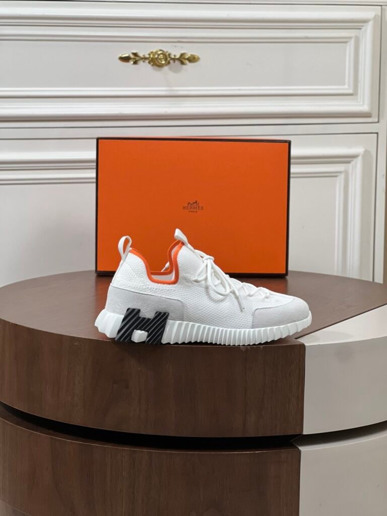 Hermès Men's Athletic Sneakers detail image 1