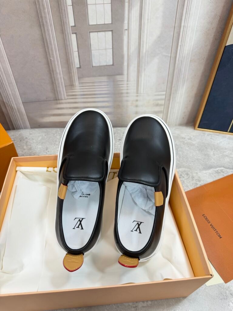 Louis Vuitton Unisex Athletic Sneakers detail 1