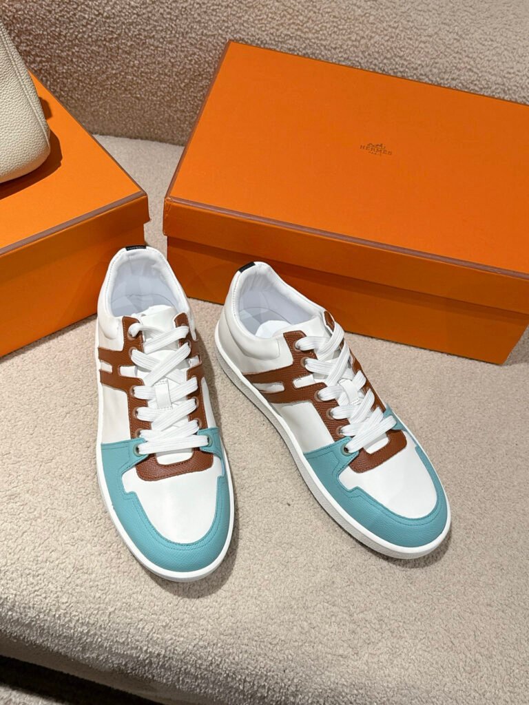 Hermès Unisex Loafers detail 1