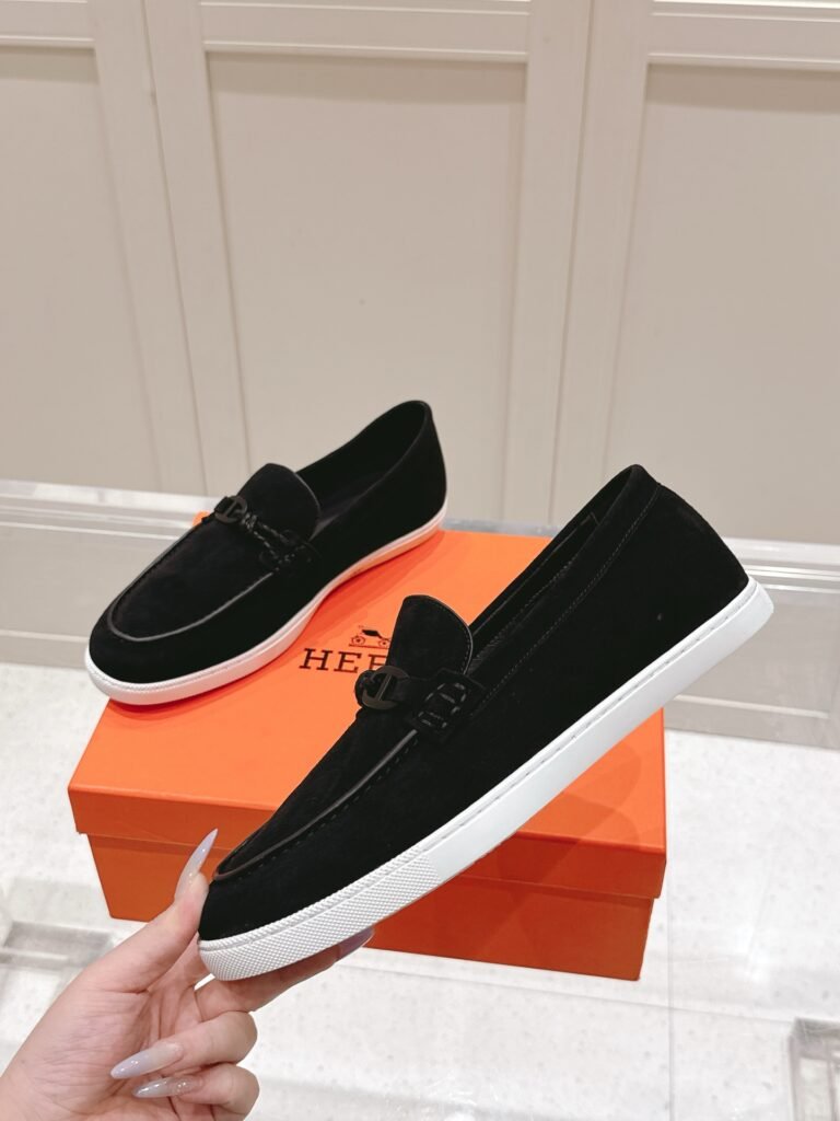 Hermès Unisex Loafers detail 1