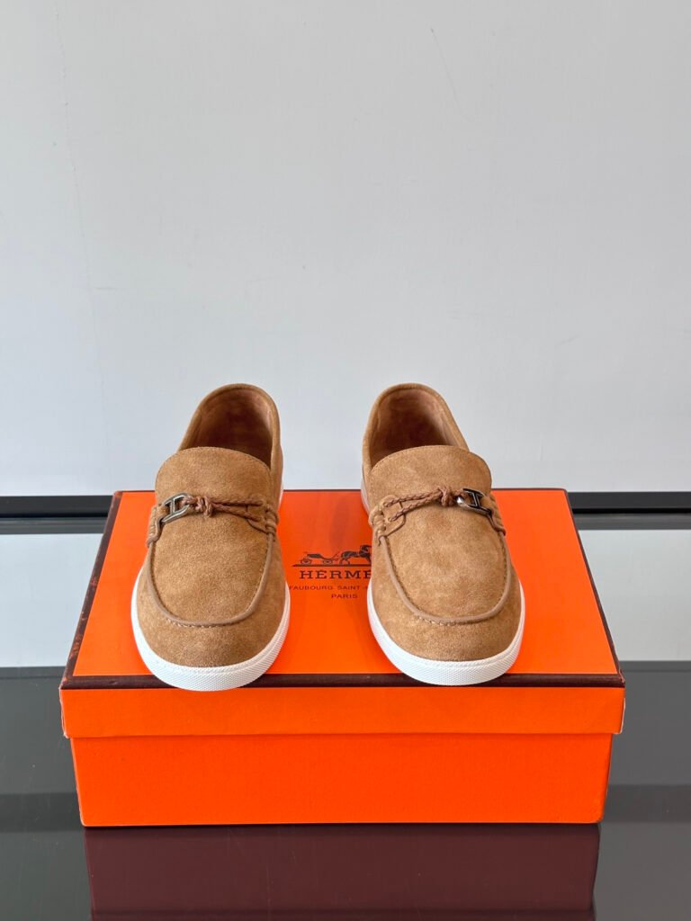 Hermès Unisex Loafers detail 1