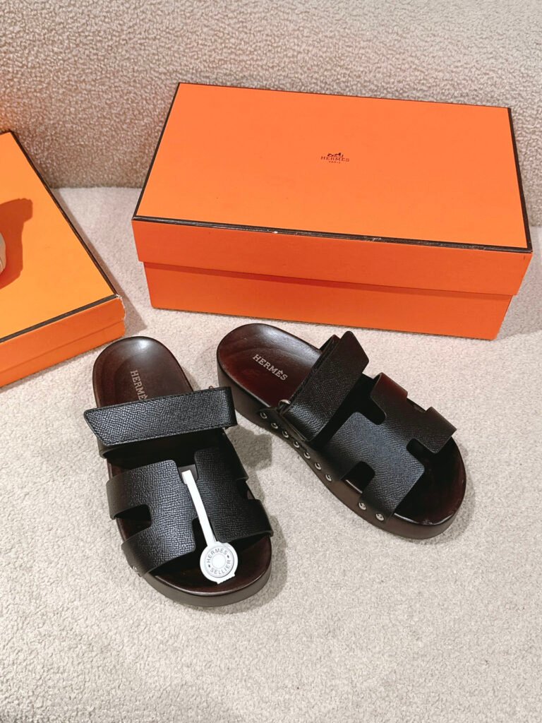 Hermès Unisex Slides detail 1