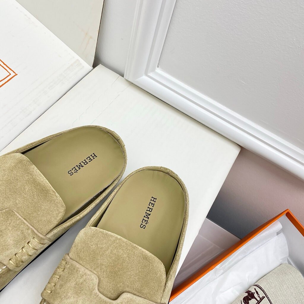 Hermès Unisex Mules detail 1