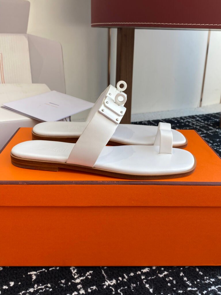 Hermès Unisex Sandals detail 1