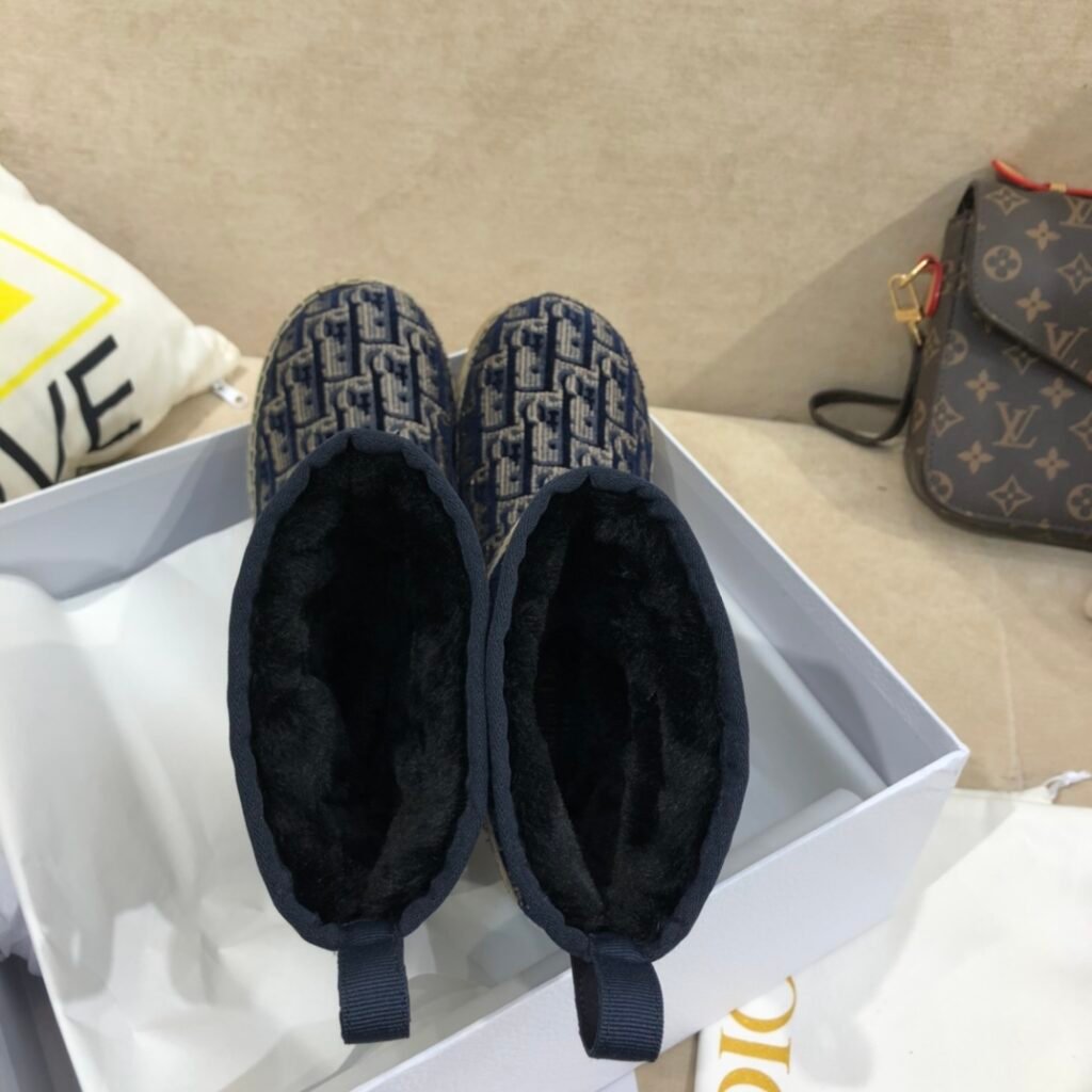 Dior Unisex Snow Boots detail 1