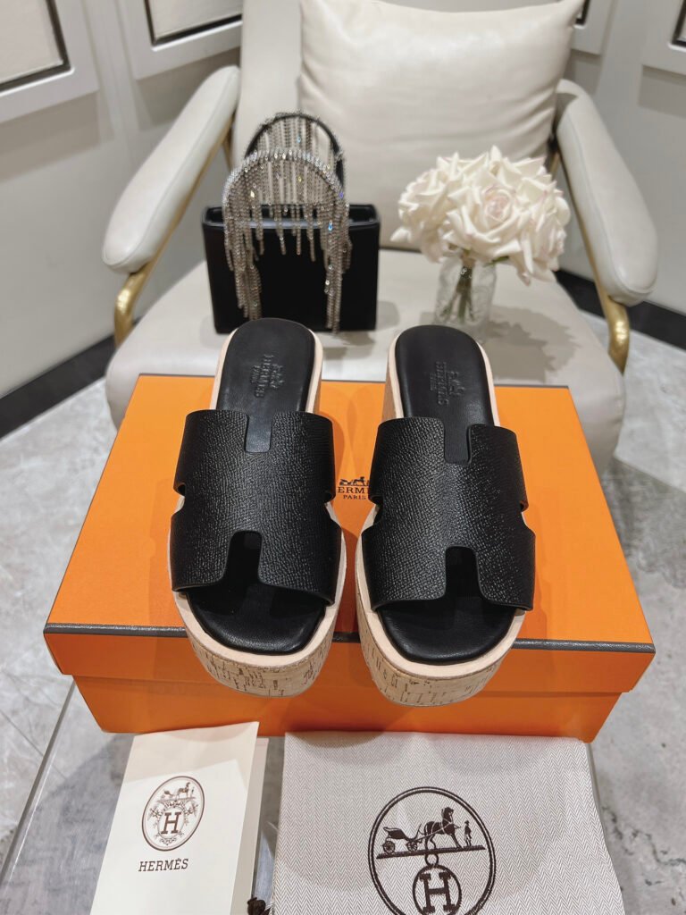 Hermès Women's Platform Sneakers detail image 1