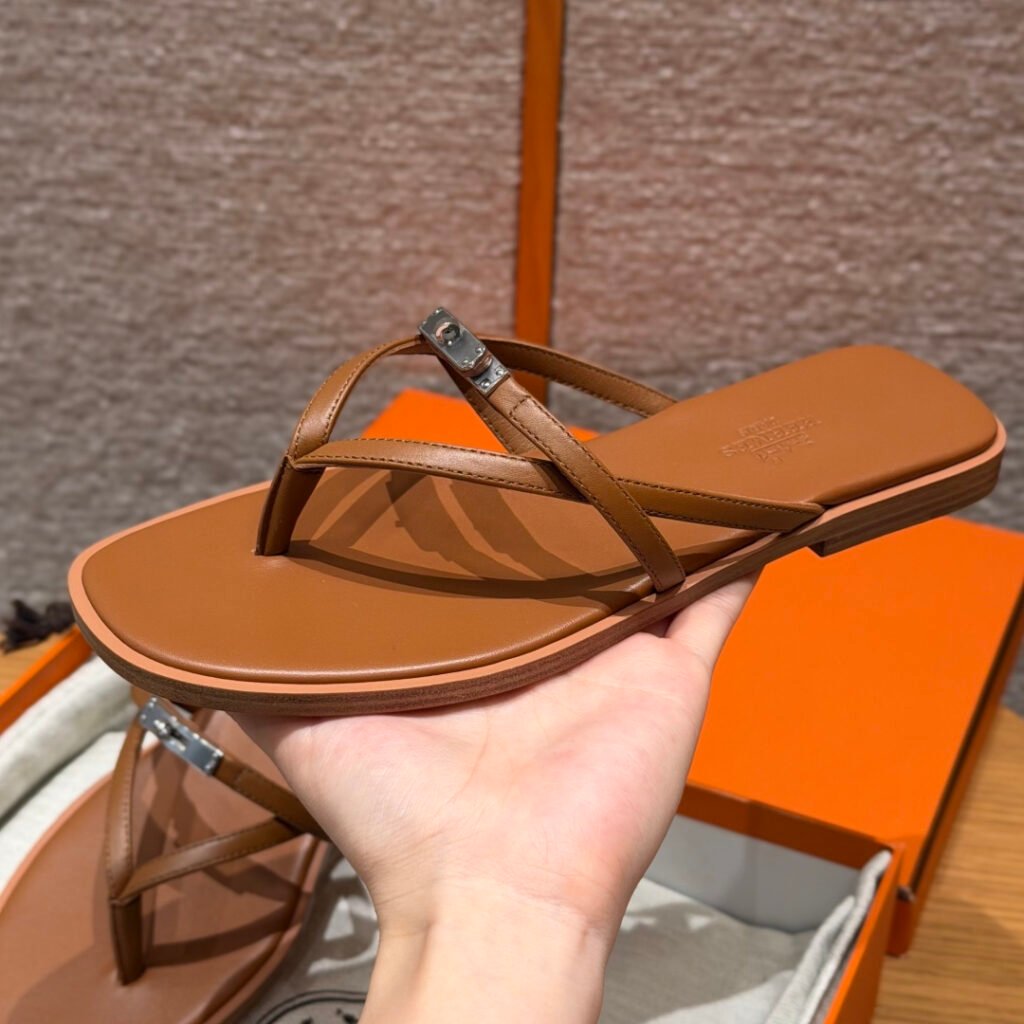 Hermès Women's Sneakers detail 1
