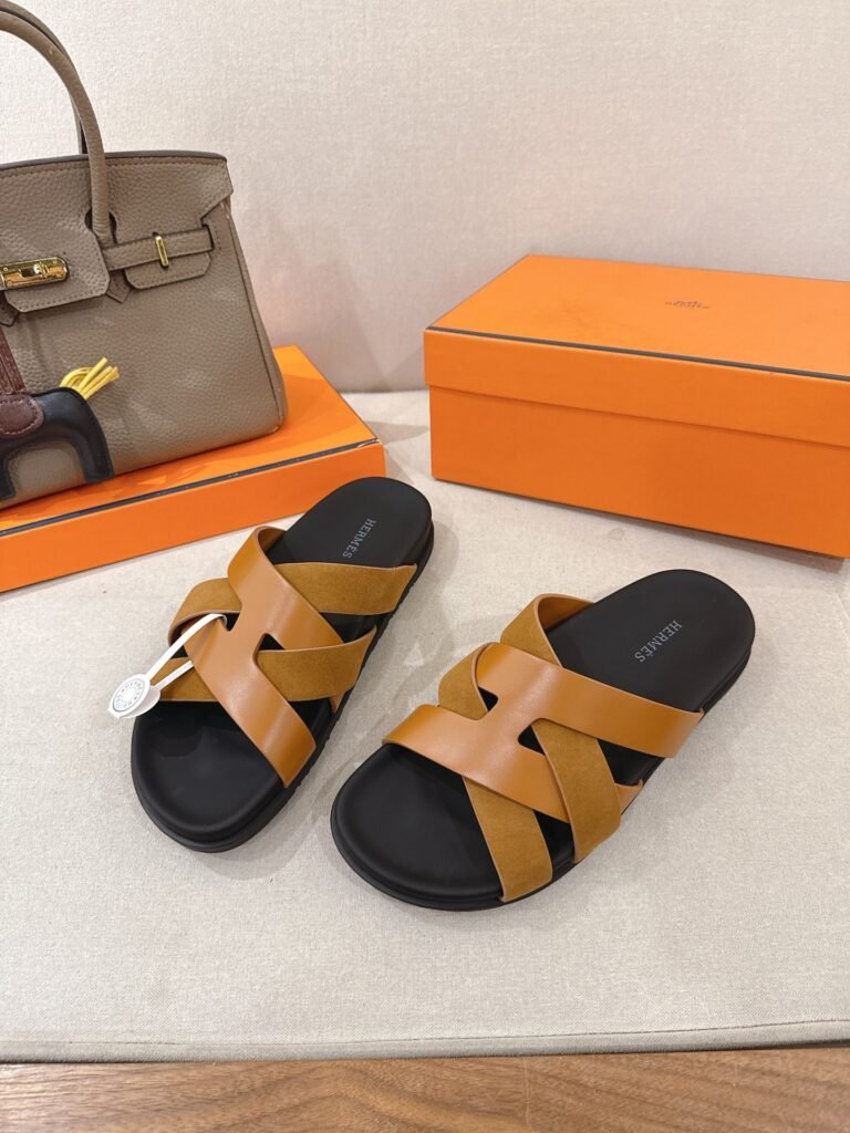 Hermès Unisex Slides detail 1