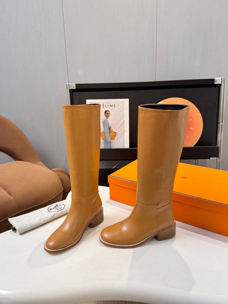 Hermès Unisex Boots detail 1