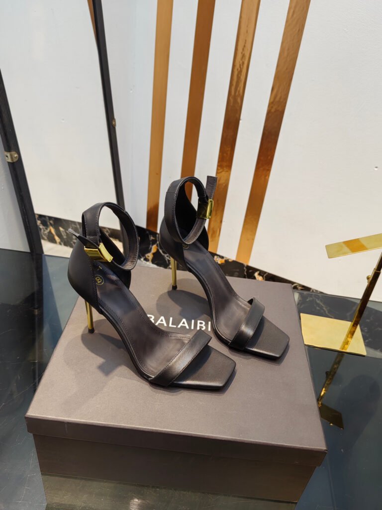 Balmain Women's High-Heel Pumps detail image 1