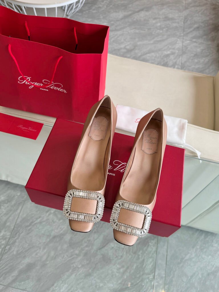 Roger Vivier Women's High-Heel Pumps detail image 1