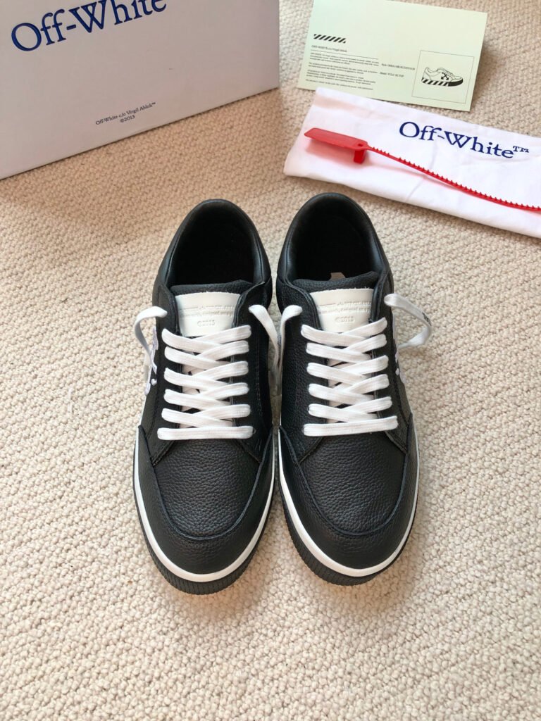Off-White Unisex Sneakers detail image 1