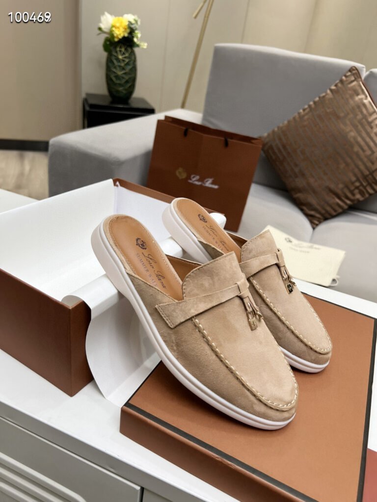 Loro Piana Men's Sneakers detail image 1