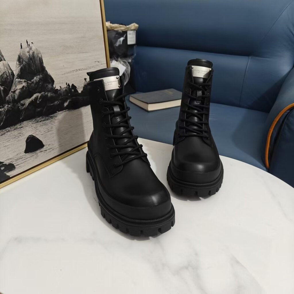 Dolce & Gabbana Unisex Derby Shoes detail image 1