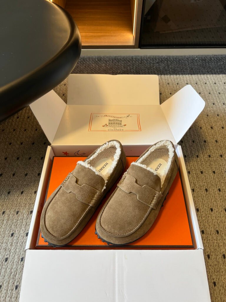 Hermès Unisex Driving Loafers detail 1