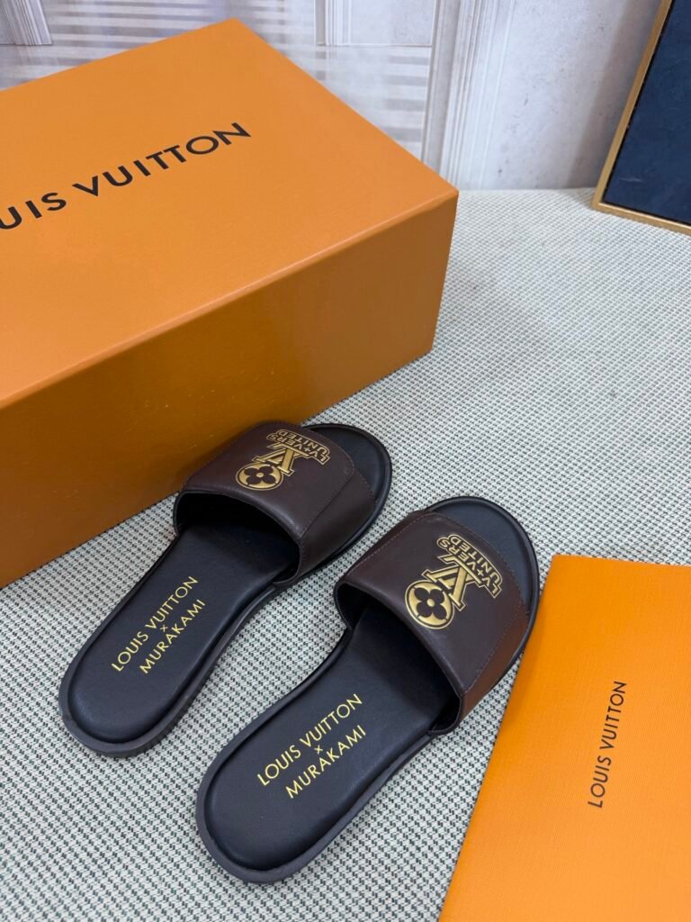 Louis Vuitton Unisex Slides detail 1