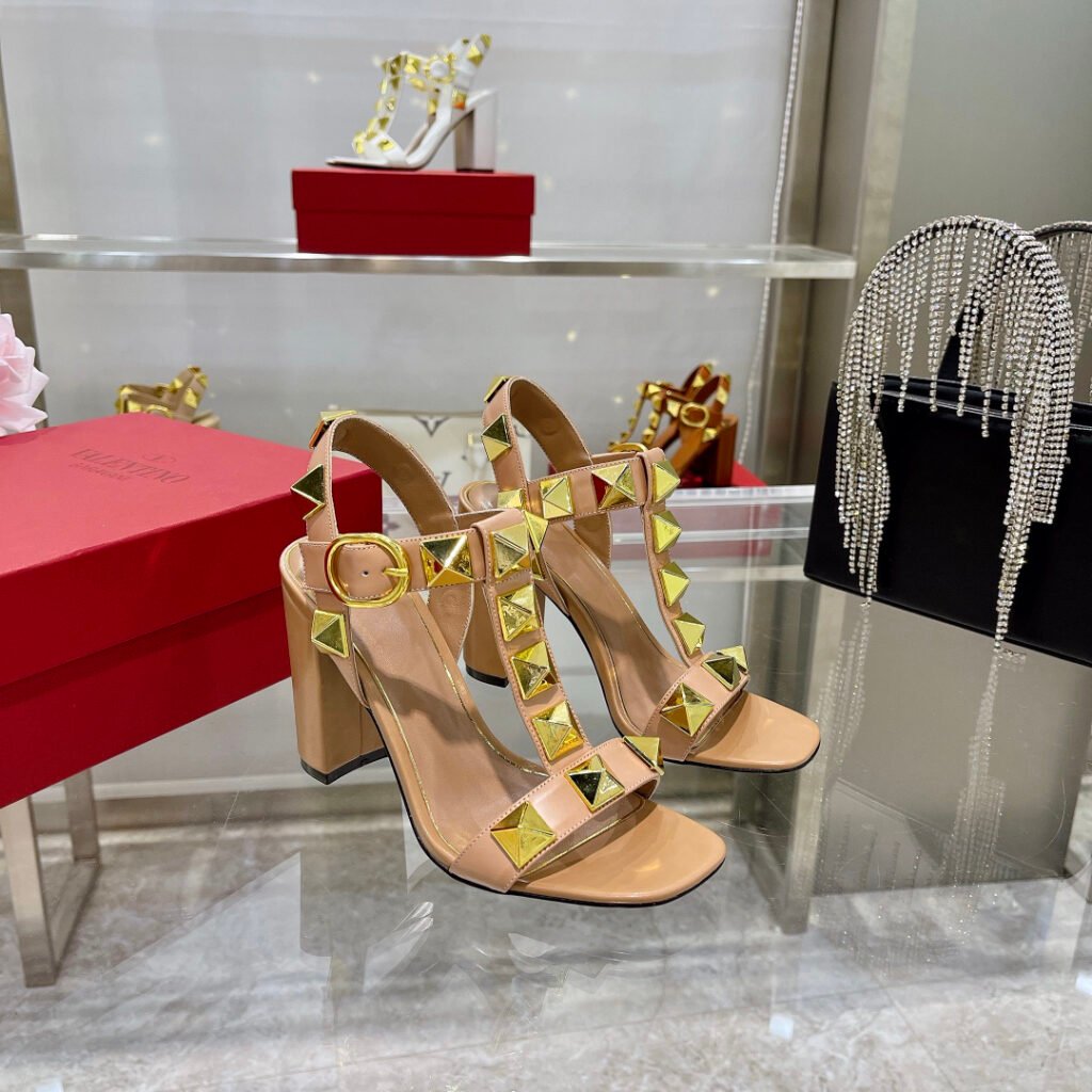 Roger Vivier Unisex Slides detail image 1