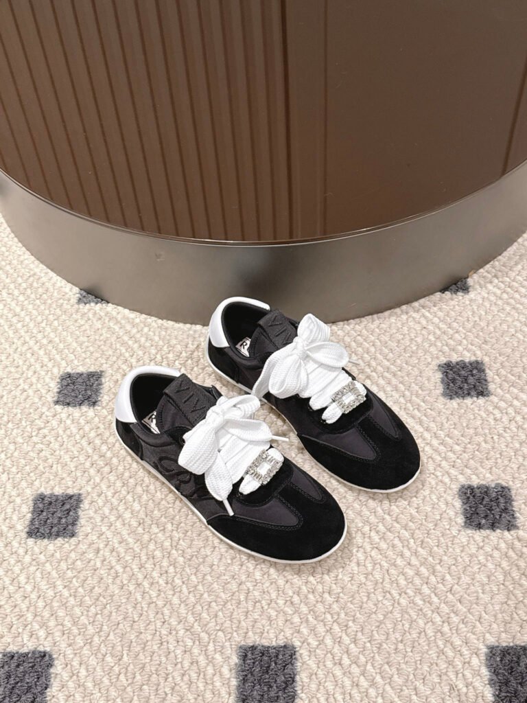 Roger Vivier Unisex Sneakers detail image 1