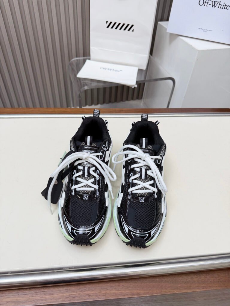 Off-White Unisex Chunky Sneakers detail 1