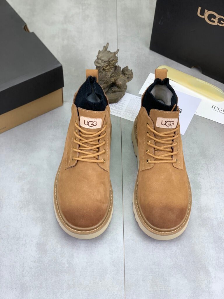 UGG Men's Combat Boots detail image 1