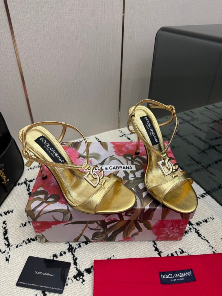 Dolce & Gabbana Women's High-Heel Pumps detail 1
