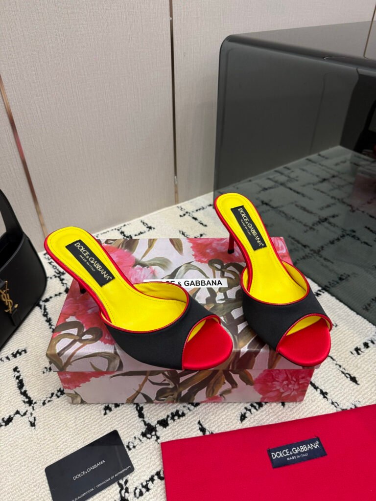 Dolce & Gabbana Women's High-Heel Pumps detail image 1