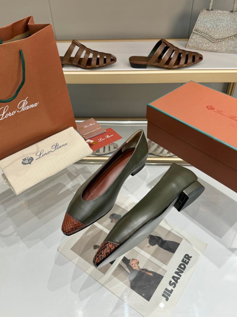 Loro Piana Unisex Sneakers detail image 1