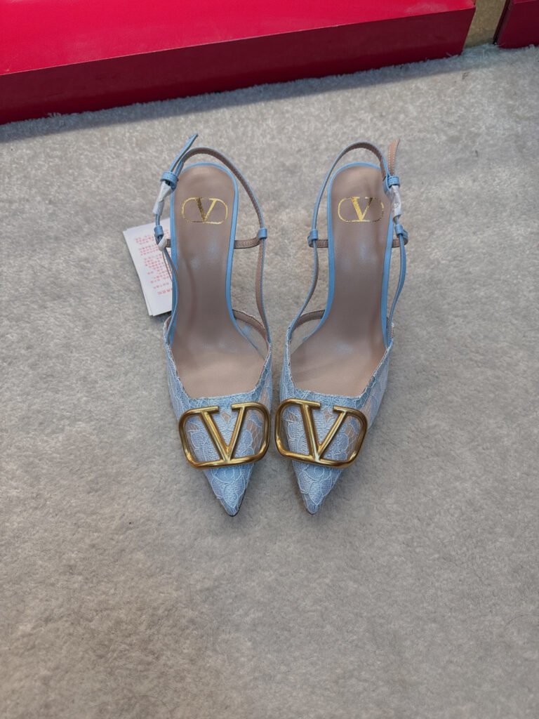 Valentino Garavani Unisex Sneakers detail 1