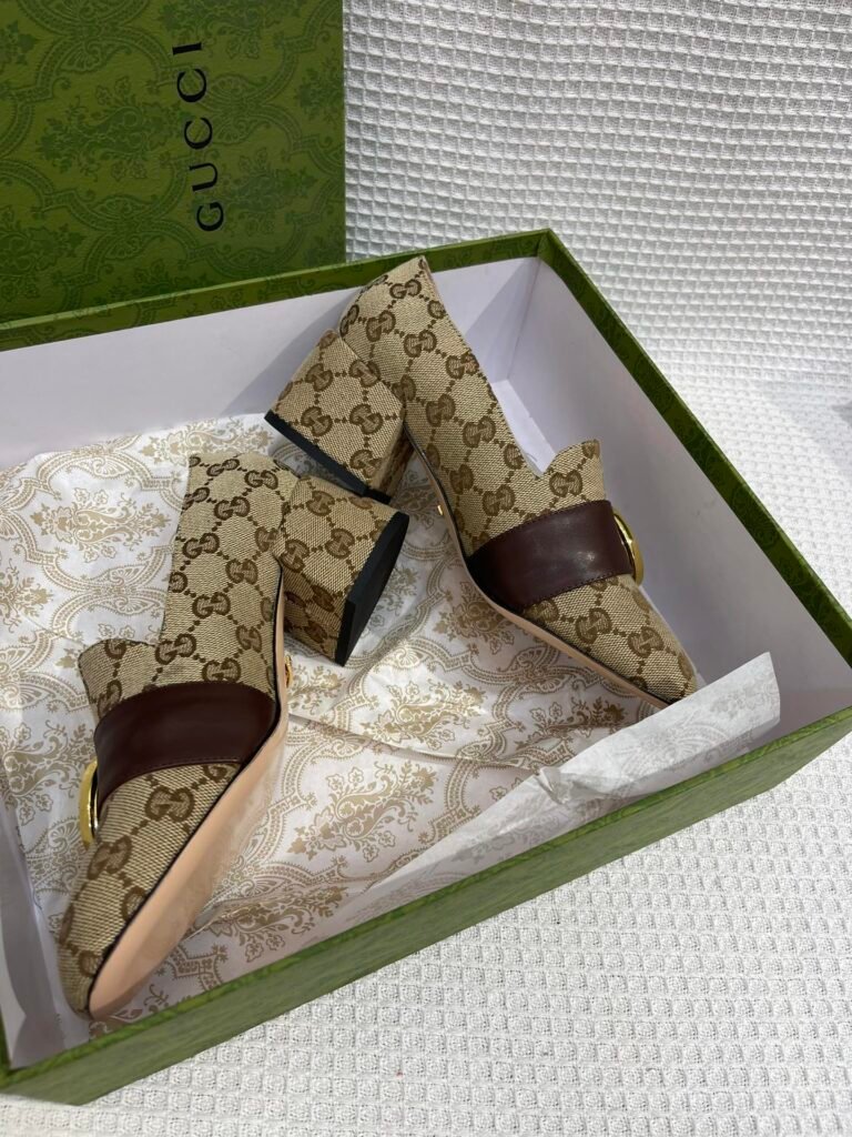 Gucci Unisex Leather-Sole Shoes detail 1