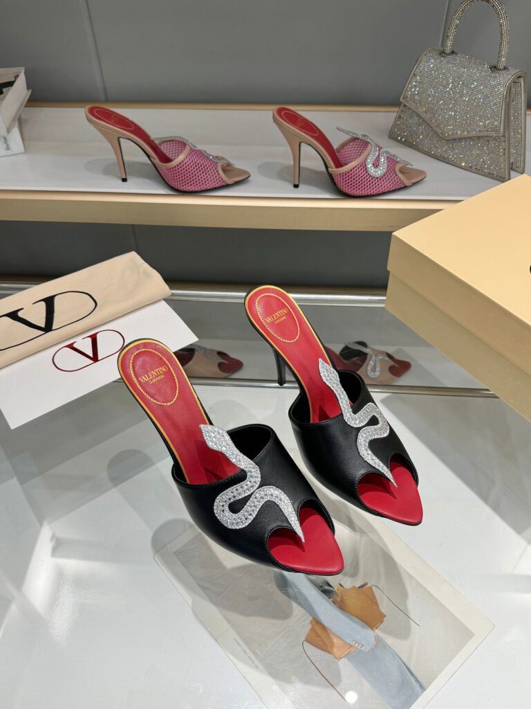 Valentino Garavani Unisex Mules detail 1