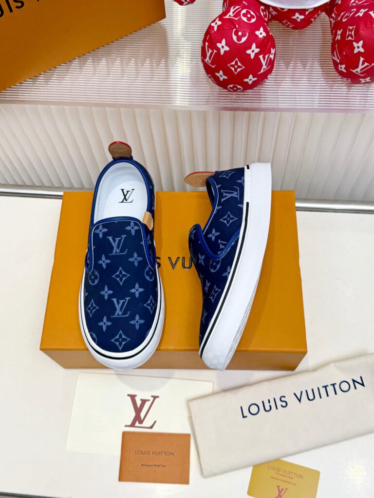 Louis Vuitton Men's Sneakers detail image 1