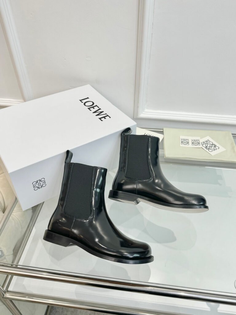 Loewe Unisex Sneakers detail image 1
