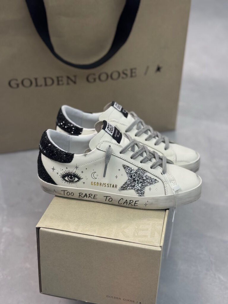 Golden Goose Unisex Sneakers detail image 1