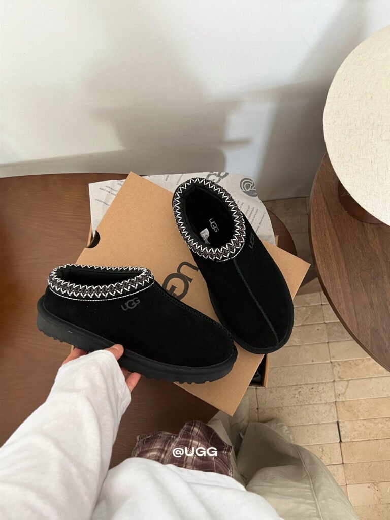 UGG Unisex Sneakers detail image 1