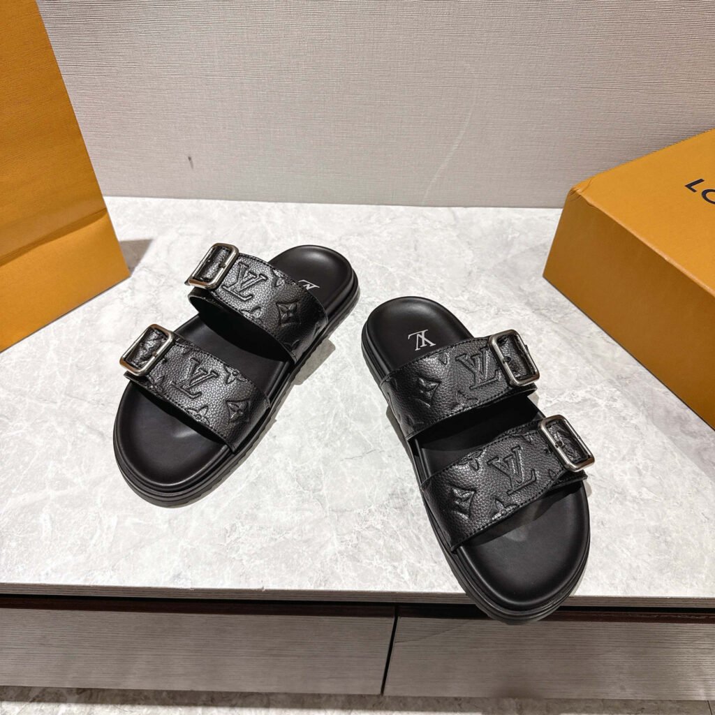 Louis Vuitton Unisex Slides detail 1