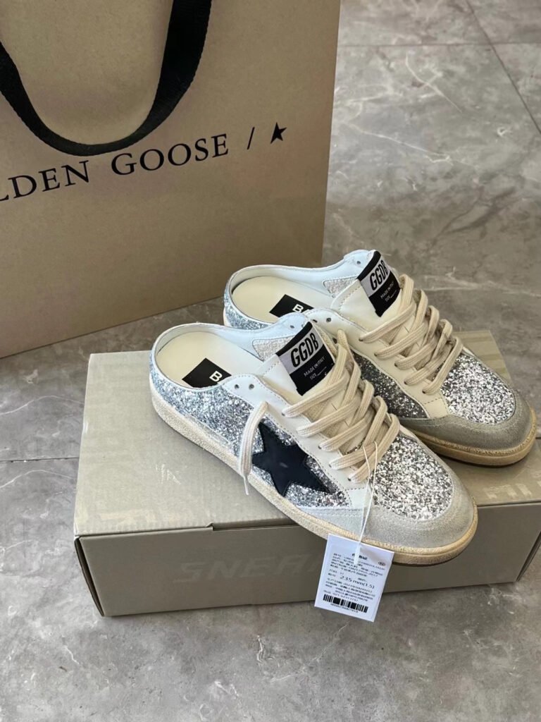 Golden Goose Unisex Sneakers detail image 1