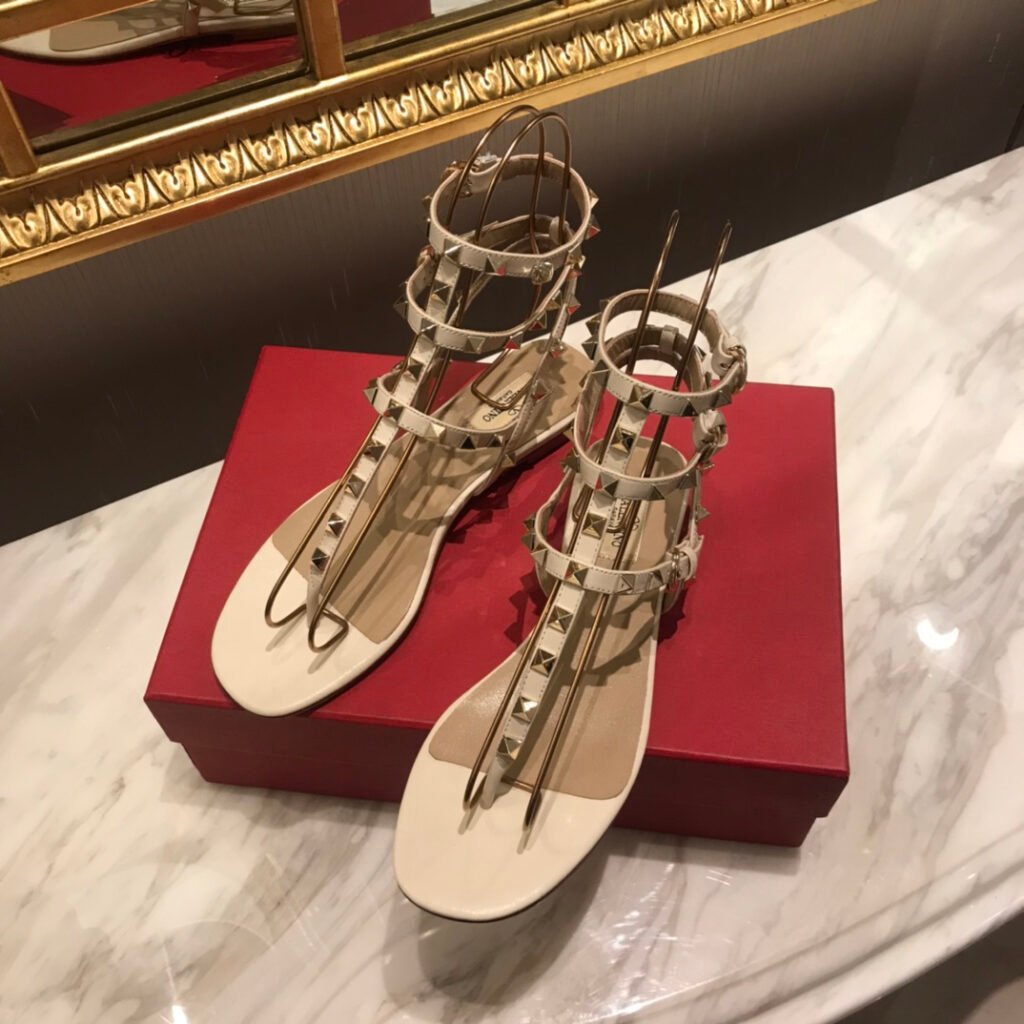 Valentino Garavani Unisex Sneakers detail image 1