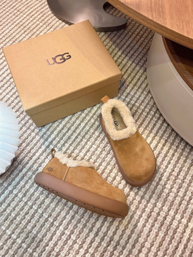 UGG Unisex Platform Sneakers detail image 1