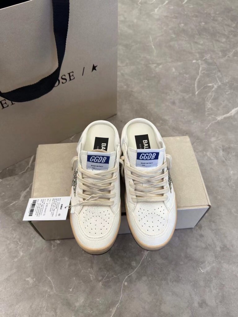 Golden Goose Unisex Sneakers detail image 1