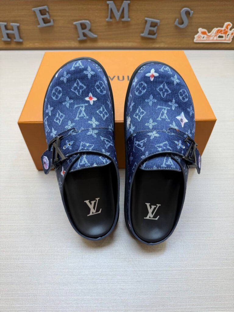 Louis Vuitton Men's Slides detail image 1
