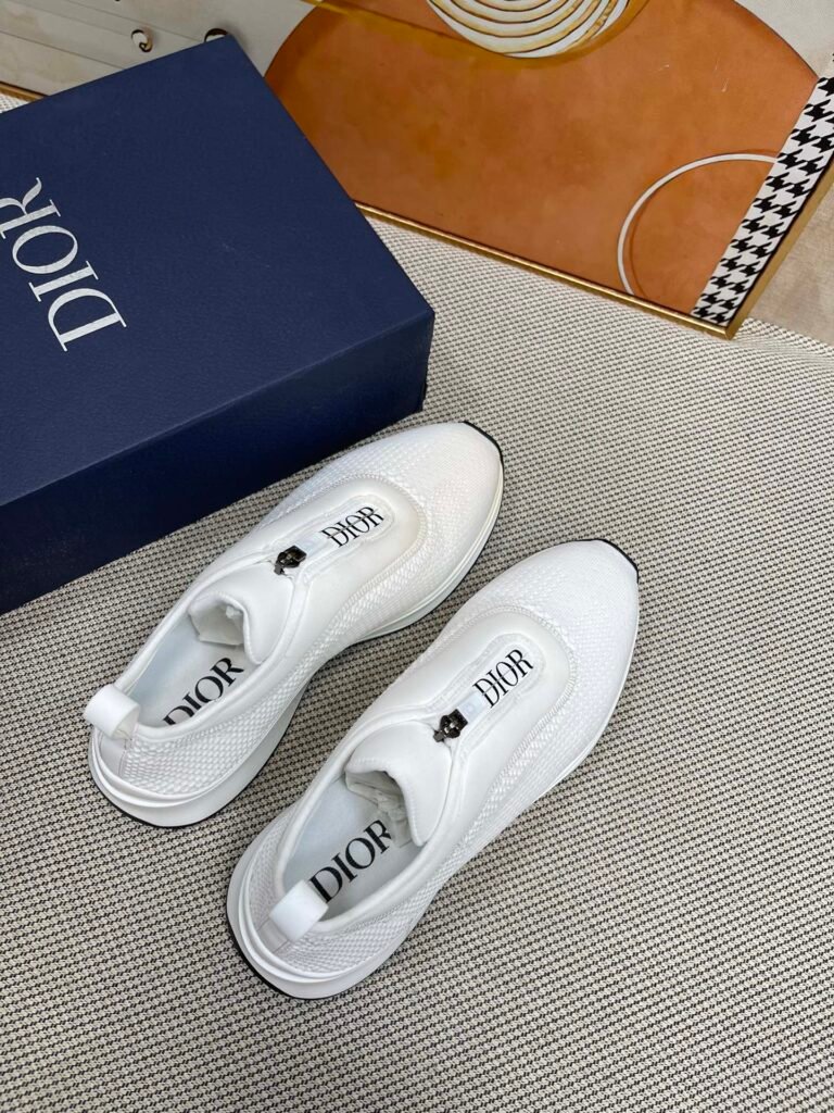 Dior Unisex Chunky Sneakers detail image 1