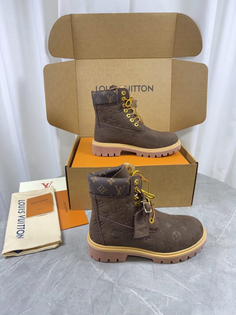 Louis Vuitton Unisex Ankle Boots detail 1